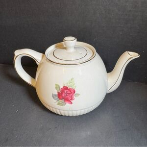 Charming EllGreave Floral Teapot with Lid, England Ironstone [Item 0123]